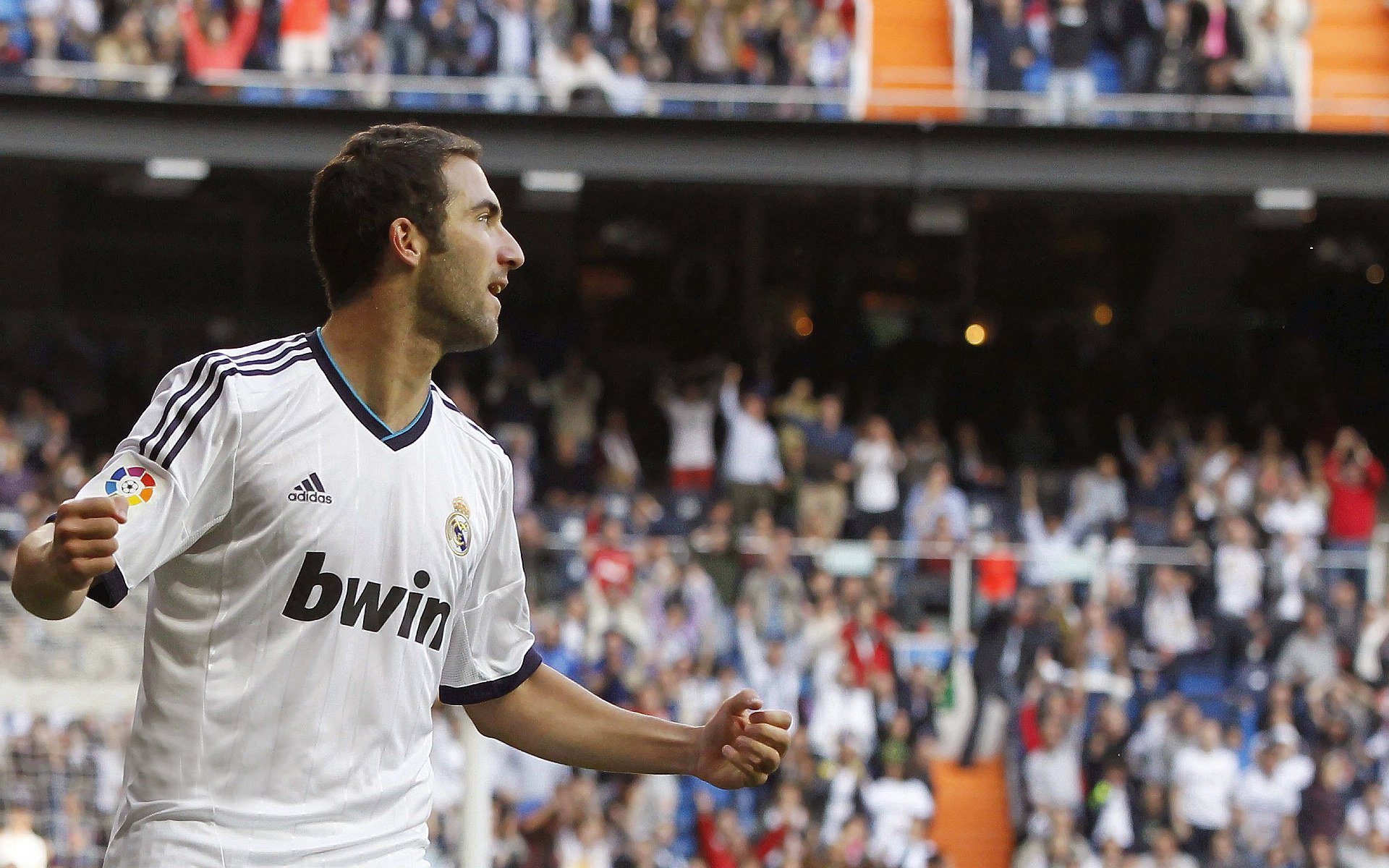 “法甲豪门比赛焦点：战术变化引发关注”，法甲 经典比赛