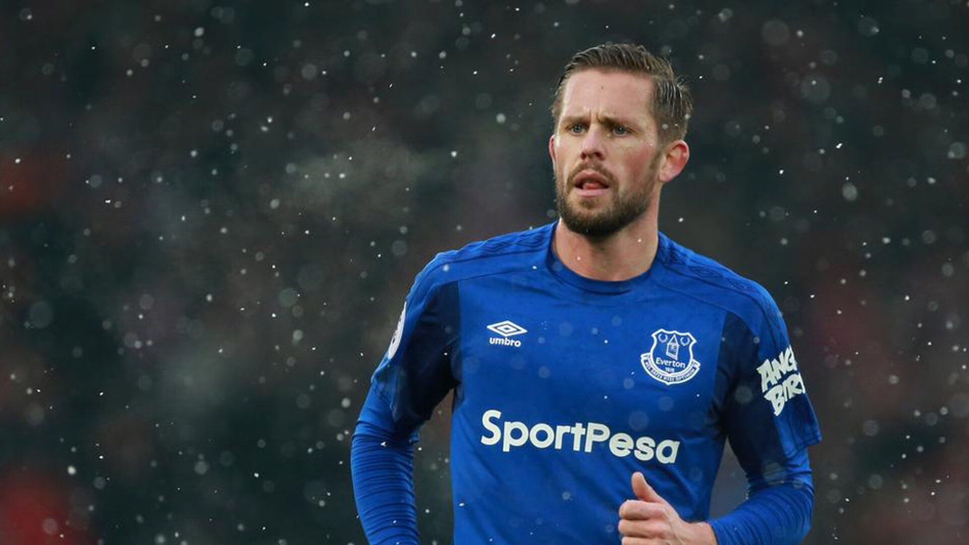 开云体育官网-勇士开发语音战术指令系统，用于临场部署优化，勇士的语言